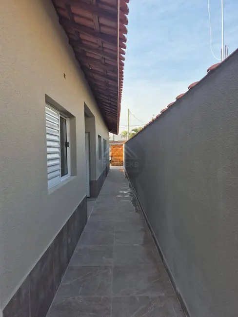 Foto 6 de Casa com 2 quartos à venda, 125m2 em Itanhaem - SP