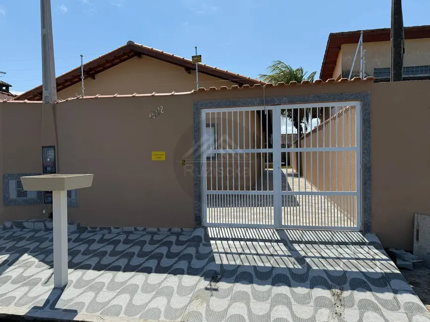 Foto 1 de Casa com 2 quartos à venda, 180m2 em Itanhaem - SP