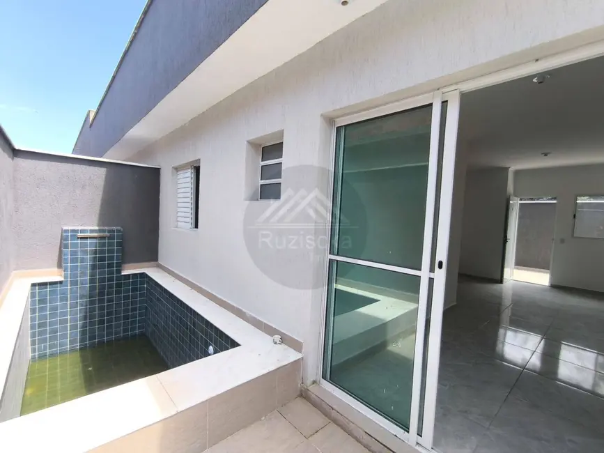 Casa de Condomínio com 2 quartos à venda, 102m2 em Itanhaem - SP - imagem 1 Foto 1 de Casa de Condomínio com 2 quartos à venda, 102m2 em Itanhaem - SP