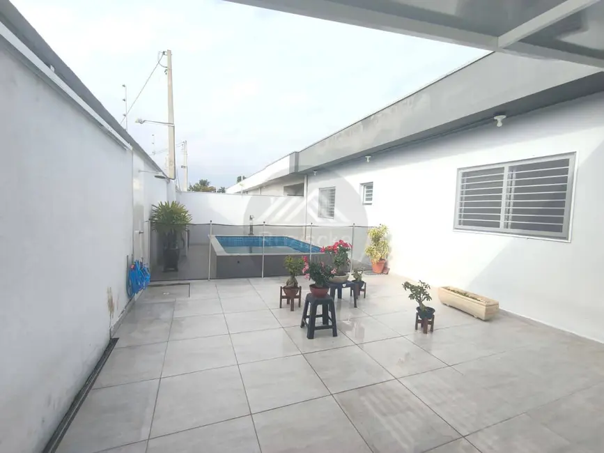 Foto 9 de Casa com 2 quartos à venda, 160m2 em Itanhaem - SP