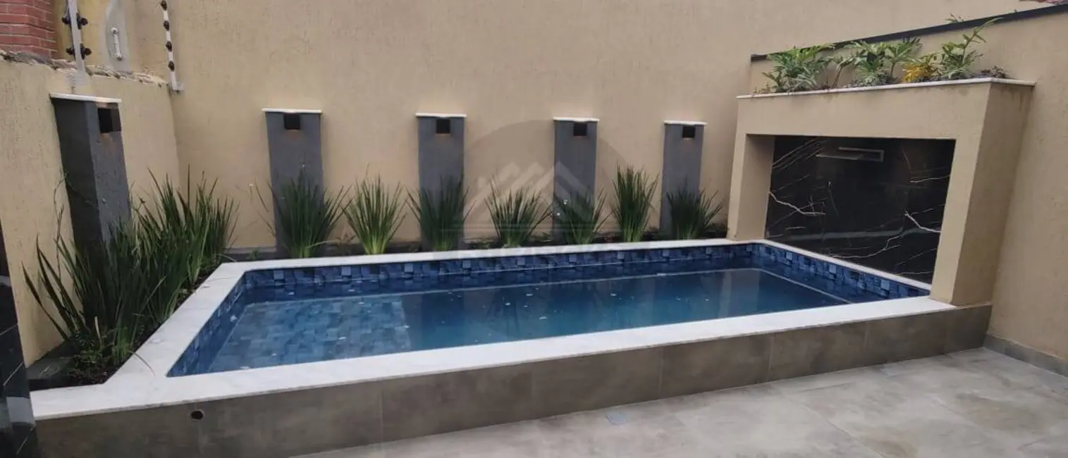 Foto 2 de Casa com 2 quartos à venda, 125m2 em Itanhaem - SP