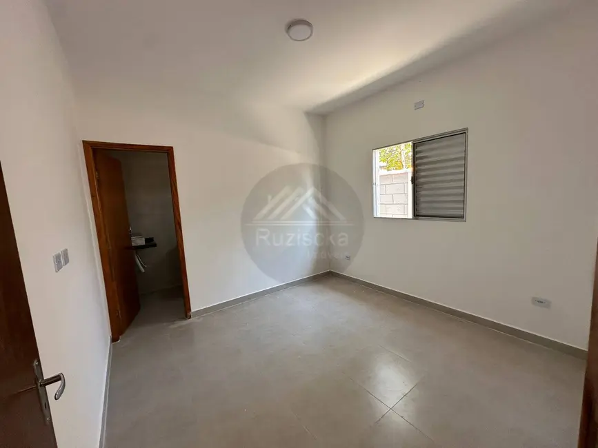 Foto 5 de Casa com 2 quartos à venda, 125m2 em Itanhaem - SP