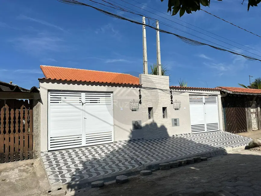 Foto 4 de Casa com 2 quartos à venda, 125m2 em Itanhaem - SP
