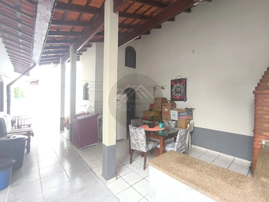 Foto 8 de Casa com 3 quartos à venda, 260m2 em Itanhaem - SP