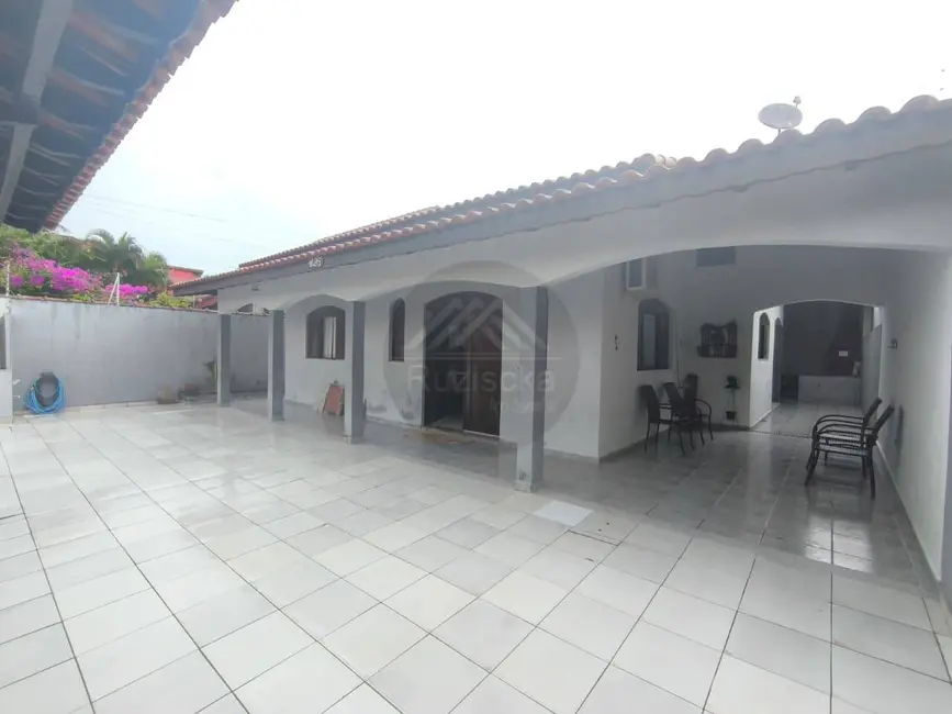 Foto 1 de Casa com 3 quartos à venda, 260m2 em Itanhaem - SP