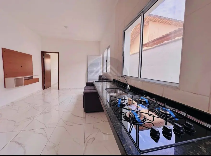 Foto 5 de Casa com 2 quartos à venda, 125m2 em Itanhaem - SP