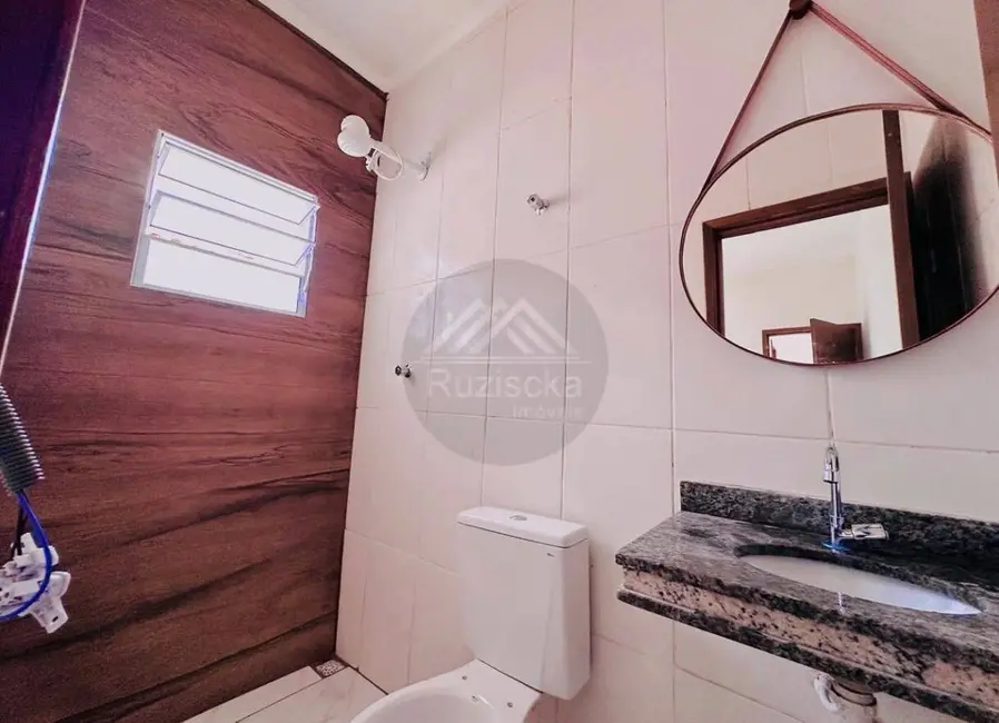 Foto 3 de Casa com 2 quartos à venda, 125m2 em Itanhaem - SP