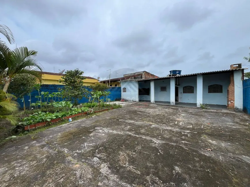 Casa com 1 quarto à venda, 308m2 em Itanhaem - SP - imagem 1 Foto 1 de Casa com 1 quarto à venda, 308m2 em Itanhaem - SP