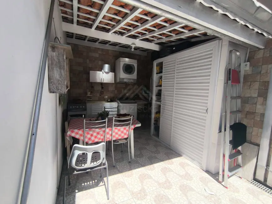 Foto 7 de Casa com 2 quartos à venda, 156m2 em Itanhaem - SP