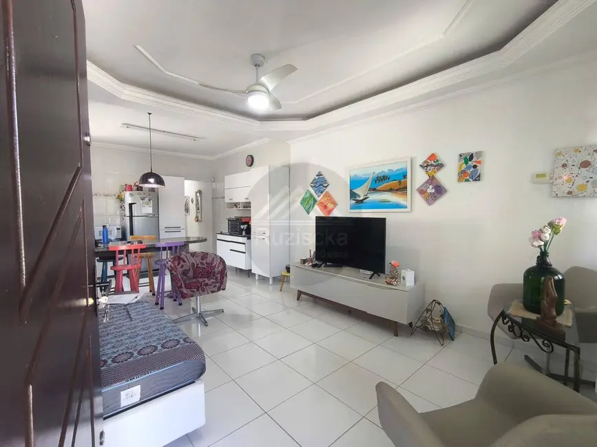 Foto 4 de Casa com 2 quartos à venda, 156m2 em Itanhaem - SP