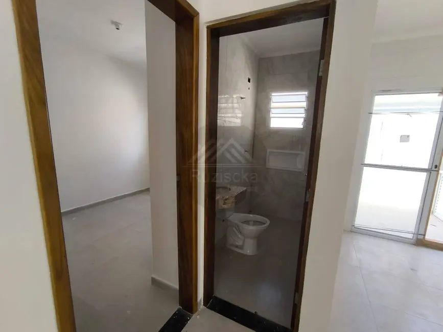 Foto 7 de Casa de Condomínio com 2 quartos à venda, 45m2 em Itanhaem - SP