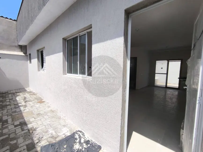 Foto 3 de Casa de Condomínio com 2 quartos à venda, 45m2 em Itanhaem - SP