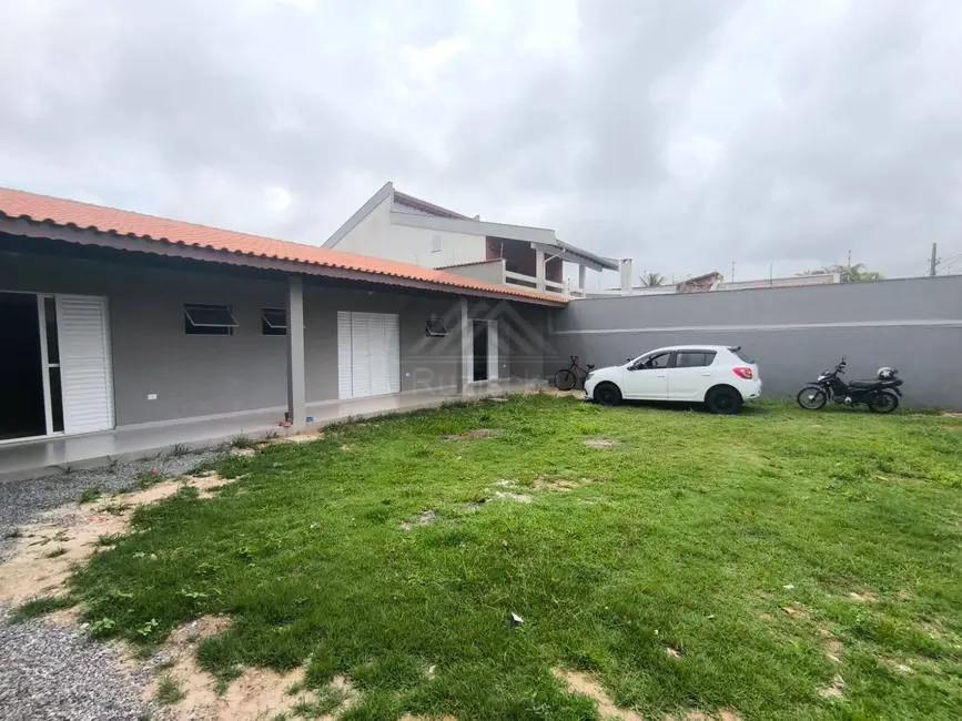 Foto 7 de Casa com 3 quartos à venda, 300m2 em Itanhaem - SP