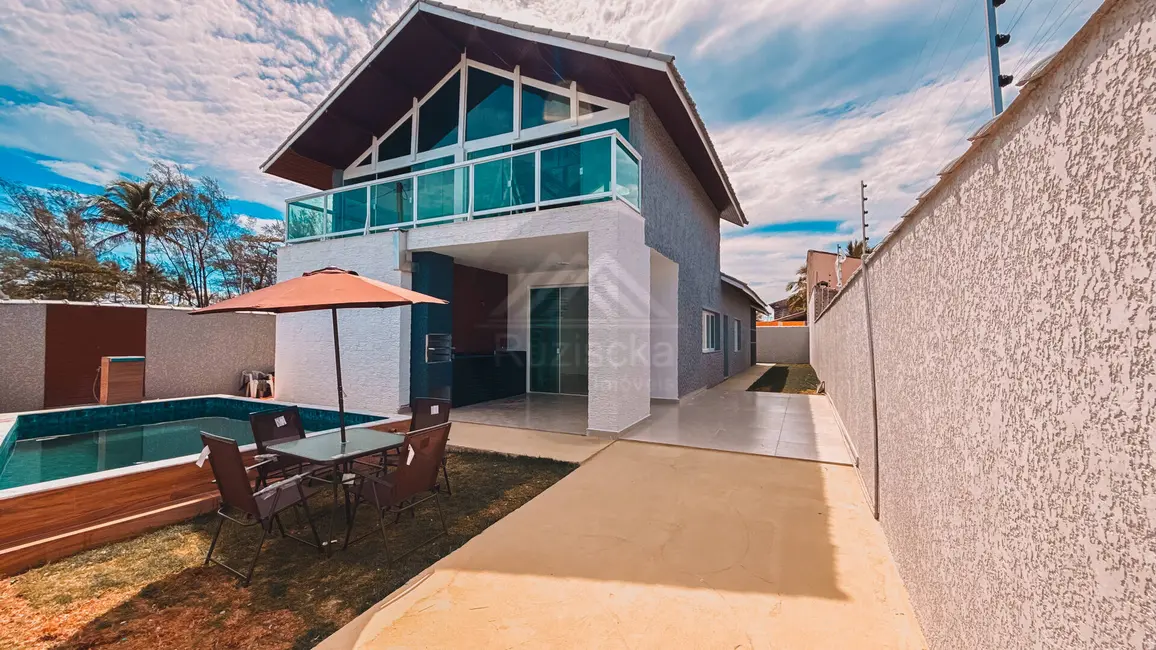 Foto 3 de Casa com 3 quartos à venda, 363m2 em Itanhaem - SP