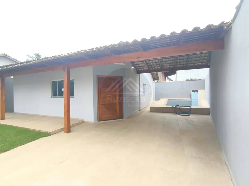 Foto 4 de Casa com 3 quartos à venda, 251m2 em Itanhaem - SP