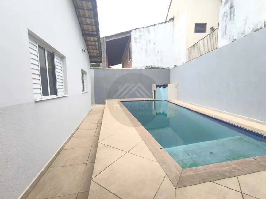 Foto 5 de Casa com 3 quartos à venda, 251m2 em Itanhaem - SP