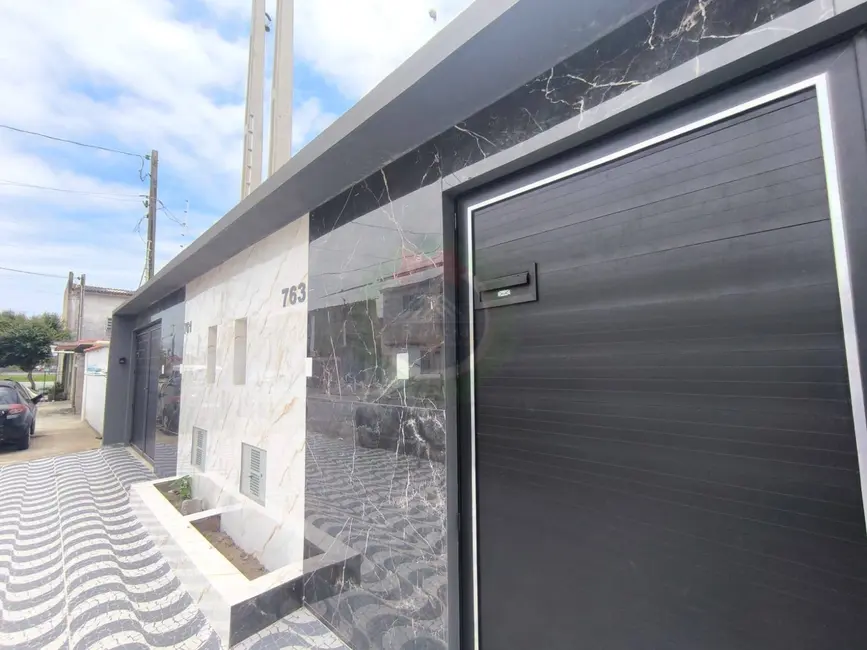 Foto 3 de Casa com 2 quartos à venda, 127m2 em Itanhaem - SP