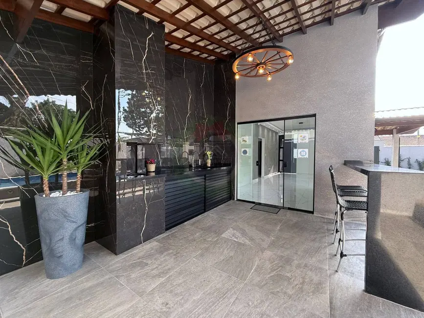 Casa com 3 quartos à venda, 313m2 em Itanhaem - SP - imagem 4 Foto 4 de Casa com 3 quartos à venda, 313m2 em Itanhaem - SP