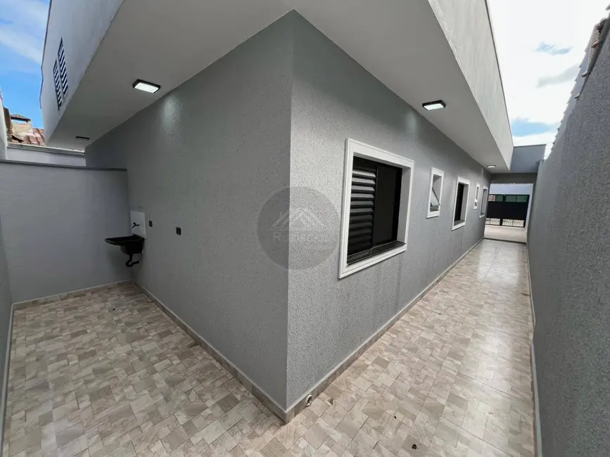 Foto 6 de Casa com 2 quartos à venda, 126m2 em Centro, Mongagua - SP