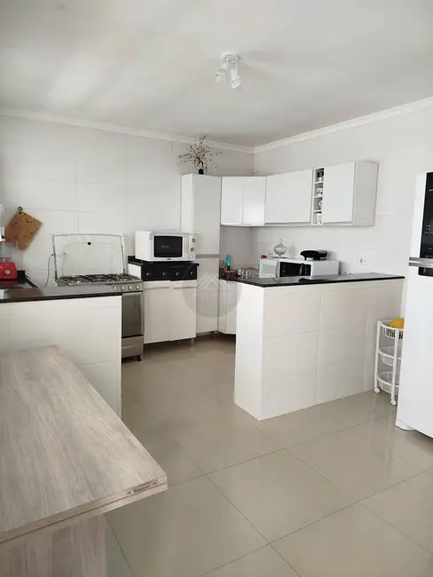 Foto 3 de Casa com 4 quartos à venda, 280m2 em Itanhaem - SP