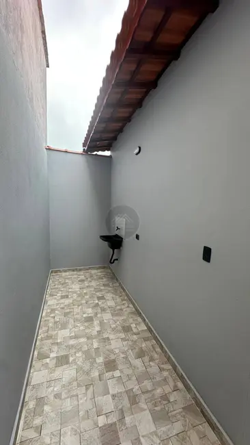 Foto 8 de Casa com 2 quartos à venda, 172m2 em Mongagua - SP