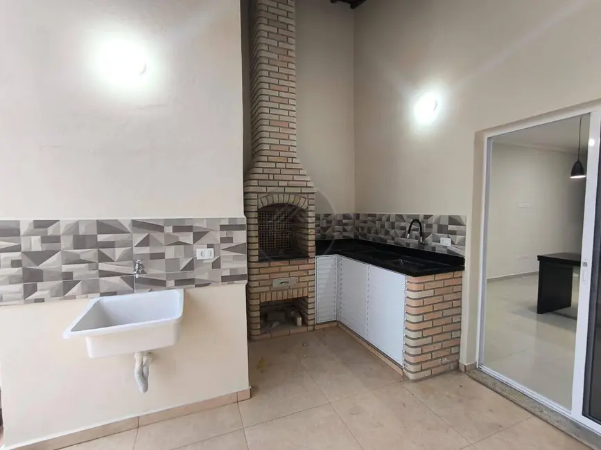 Foto 8 de Casa com 2 quartos à venda, 210m2 em Itanhaem - SP