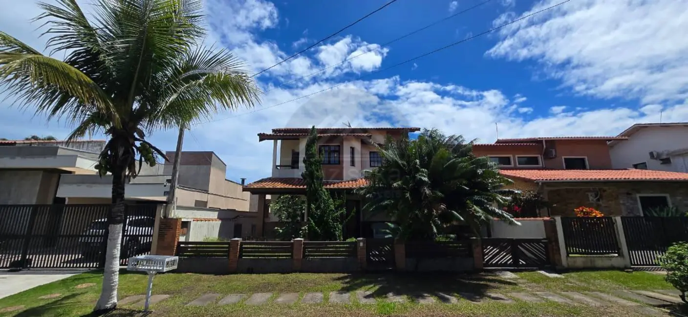 Foto 3 de Casa de Condomínio com 4 quartos à venda, 337m2 em Itanhaem - SP