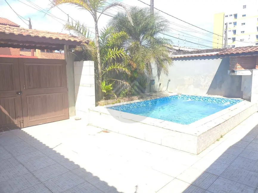Foto 1 de Casa com 2 quartos à venda, 250m2 em Itanhaem - SP