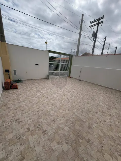 Foto 9 de Casa com 2 quartos à venda, 180m2 em Itanhaem - SP