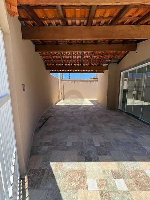 Foto 4 de Casa com 2 quartos à venda, 148m2 em Itanhaem - SP