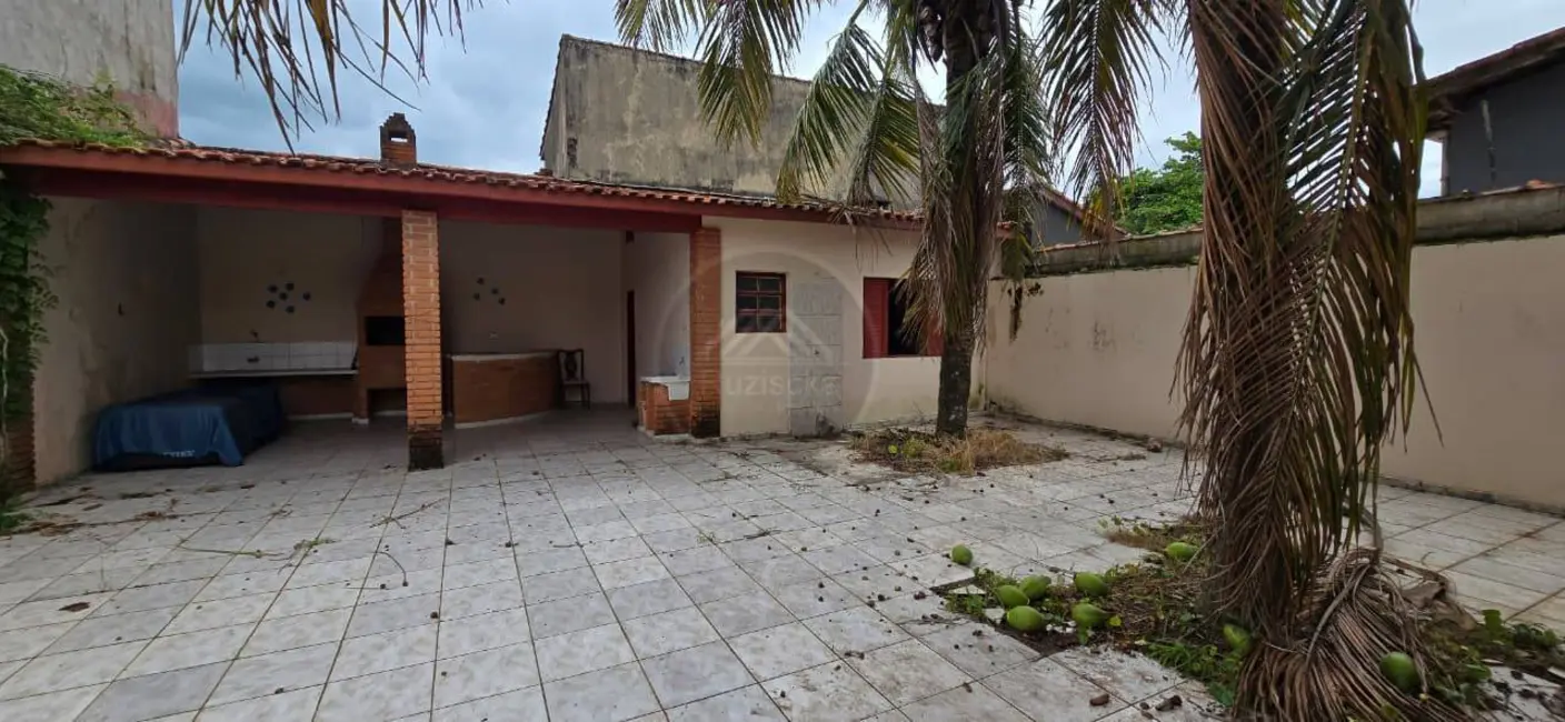 Foto 3 de Casa com 3 quartos à venda, 303m2 em Itanhaem - SP