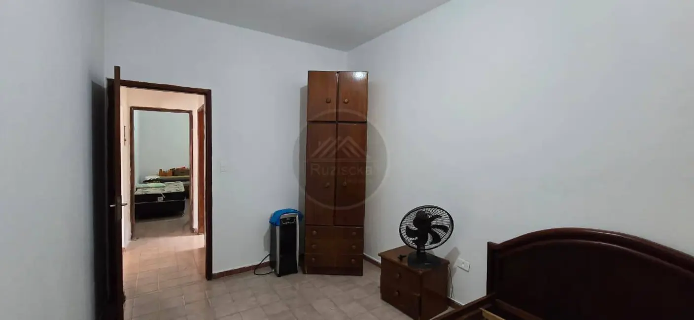 Foto 9 de Casa com 3 quartos à venda, 303m2 em Itanhaem - SP