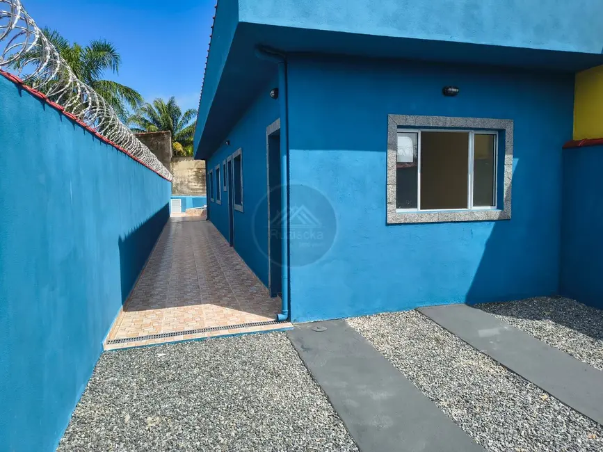 Foto 5 de Casa com 2 quartos à venda, 130m2 em Itanhaem - SP