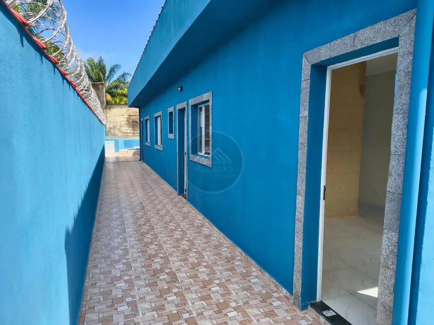 Foto 9 de Casa com 2 quartos à venda, 130m2 em Itanhaem - SP