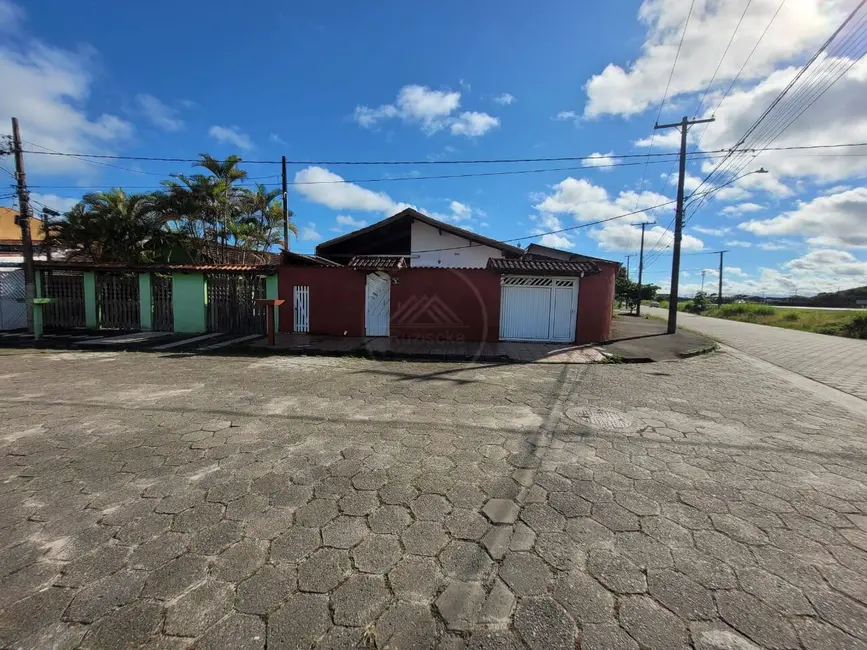 Foto 1 de Casa com 4 quartos à venda, 310m2 em Itanhaem - SP