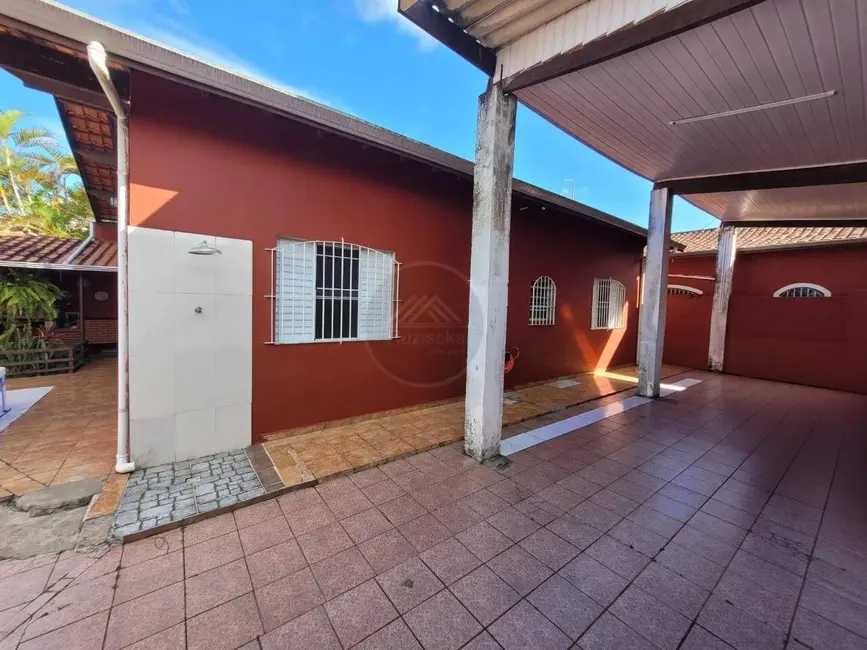Foto 5 de Casa com 4 quartos à venda, 310m2 em Itanhaem - SP
