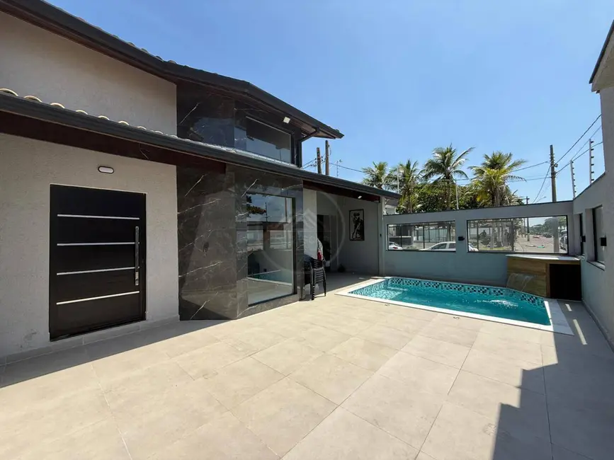 Foto 5 de Casa com 3 quartos à venda, 200m2 em Itanhaem - SP