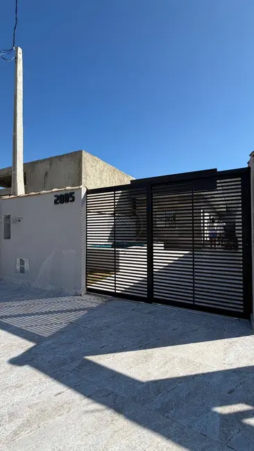 Foto 2 de Casa com 2 quartos à venda, 127m2 em Itanhaem - SP