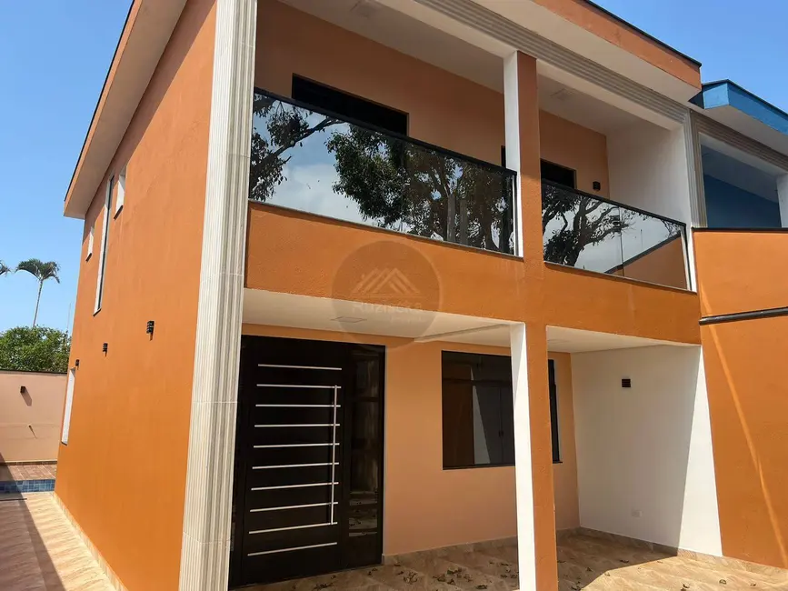 Foto 1 de Casa com 3 quartos à venda, 167m2 em Itanhaem - SP