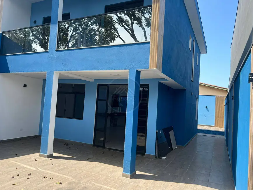 Foto 4 de Casa com 3 quartos à venda, 167m2 em Itanhaem - SP