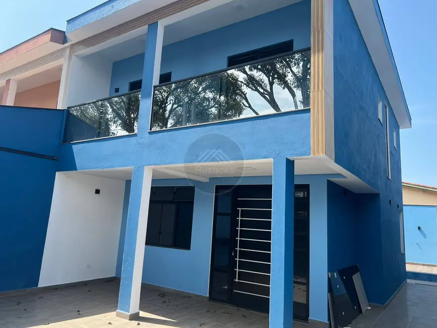 Foto 2 de Casa com 3 quartos à venda, 167m2 em Itanhaem - SP