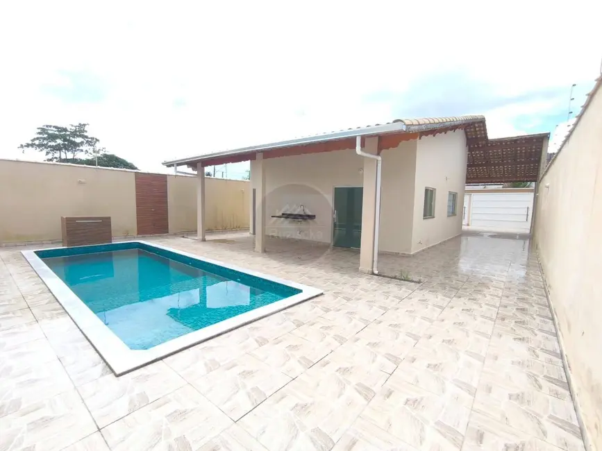 Foto 1 de Casa com 3 quartos à venda, 300m2 em Itanhaem - SP