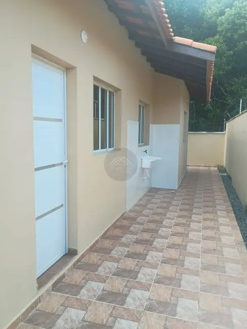 Foto 4 de Casa com 2 quartos à venda, 125m2 em Itanhaem - SP
