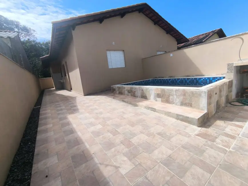 Foto 3 de Casa com 2 quartos à venda, 125m2 em Itanhaem - SP
