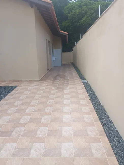 Foto 8 de Casa com 2 quartos à venda, 125m2 em Itanhaem - SP