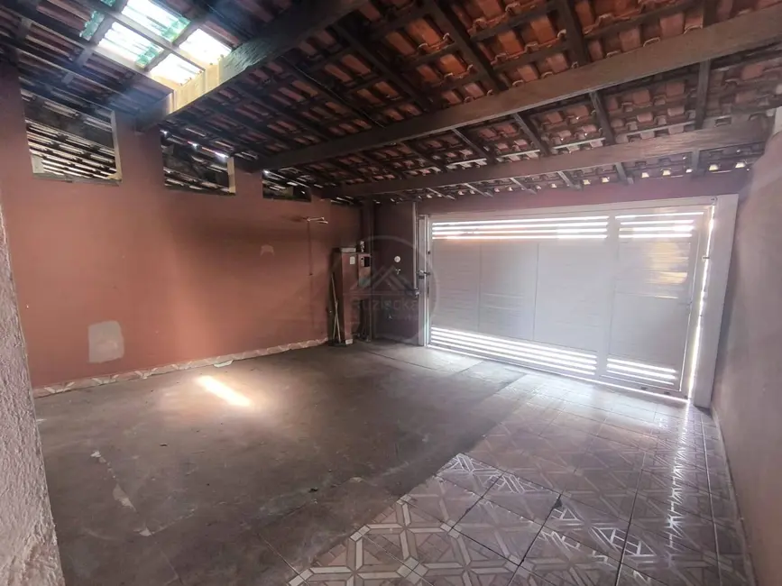 Foto 2 de Casa com 2 quartos à venda, 125m2 em Itanhaem - SP