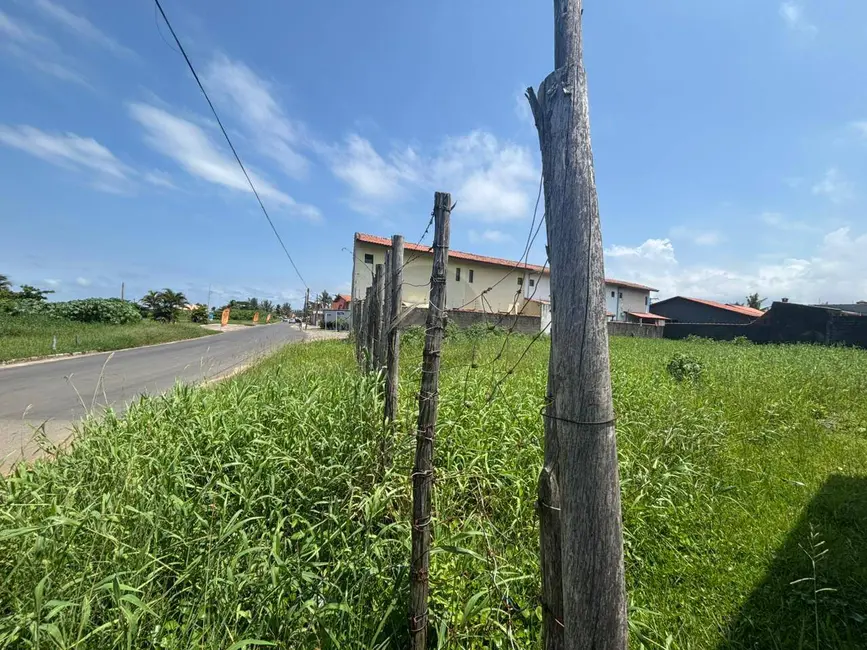 Foto 1 de Terreno / Lote à venda, 740m2 em Itanhaem - SP