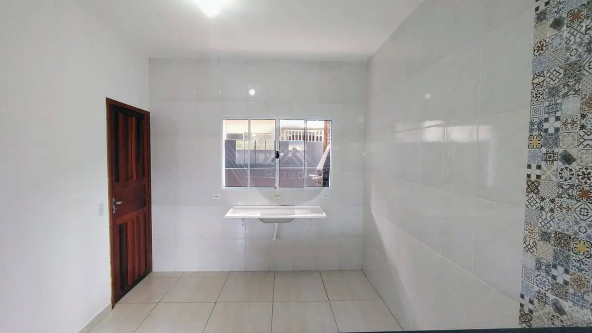 Foto 8 de Casa com 2 quartos à venda, 71m2 em Itanhaem - SP