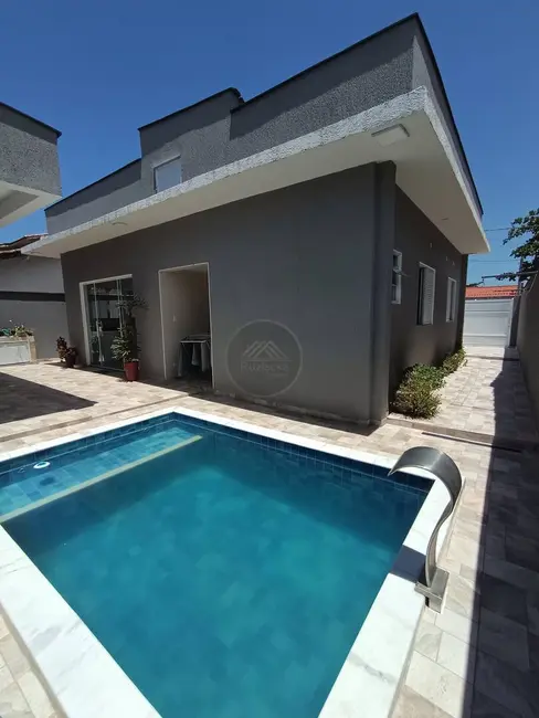 Foto 1 de Casa com 3 quartos à venda, 250m2 em Itanhaem - SP