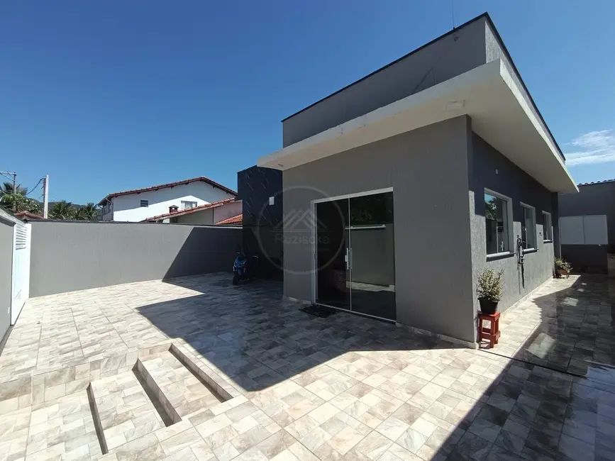 Foto 4 de Casa com 3 quartos à venda, 250m2 em Itanhaem - SP